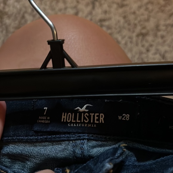 Hollister Jean Shorts - Picture 3 of 3